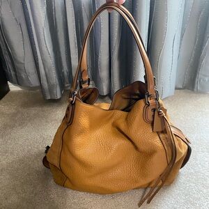 Coach Edie 42 Shoulder Bag
